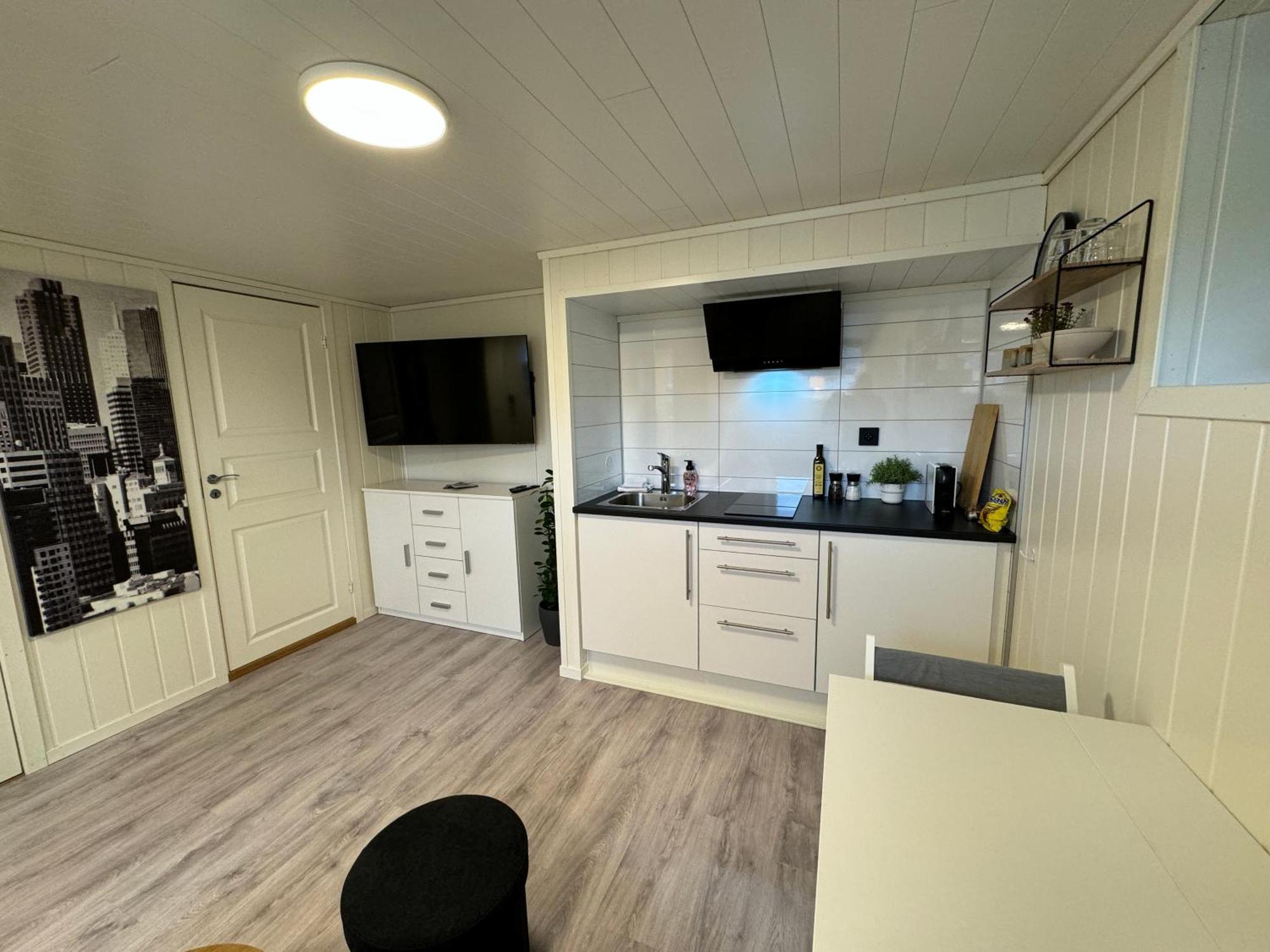 Mini Apartment In Centre Of Jorpeland Jørpeland Exterior foto